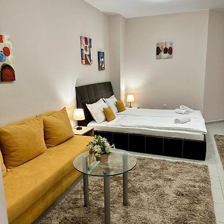 Guest House Family Пловдив Экстерьер фото