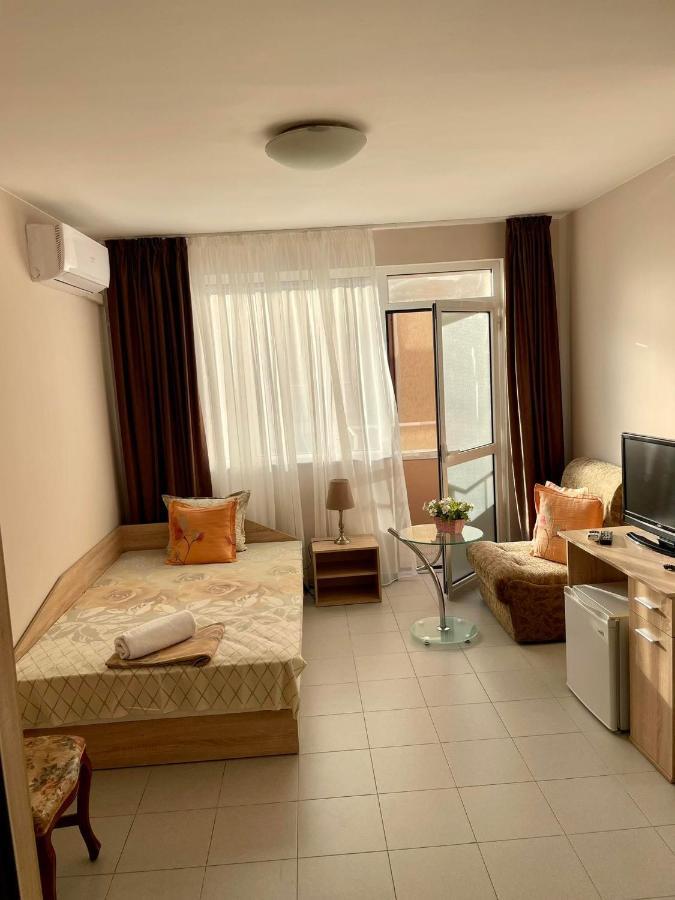 Guest House Family Пловдив Экстерьер фото