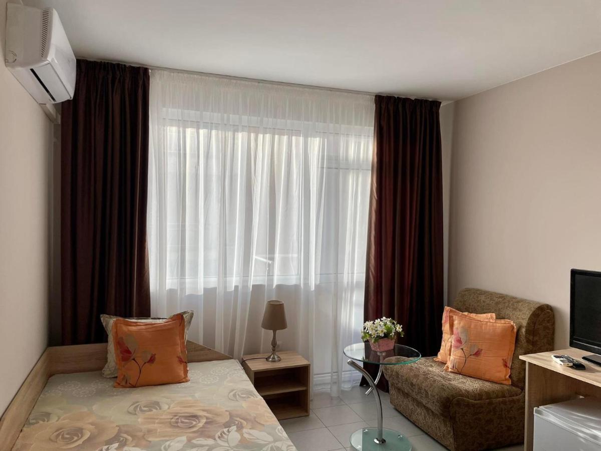 Guest House Family Пловдив Экстерьер фото