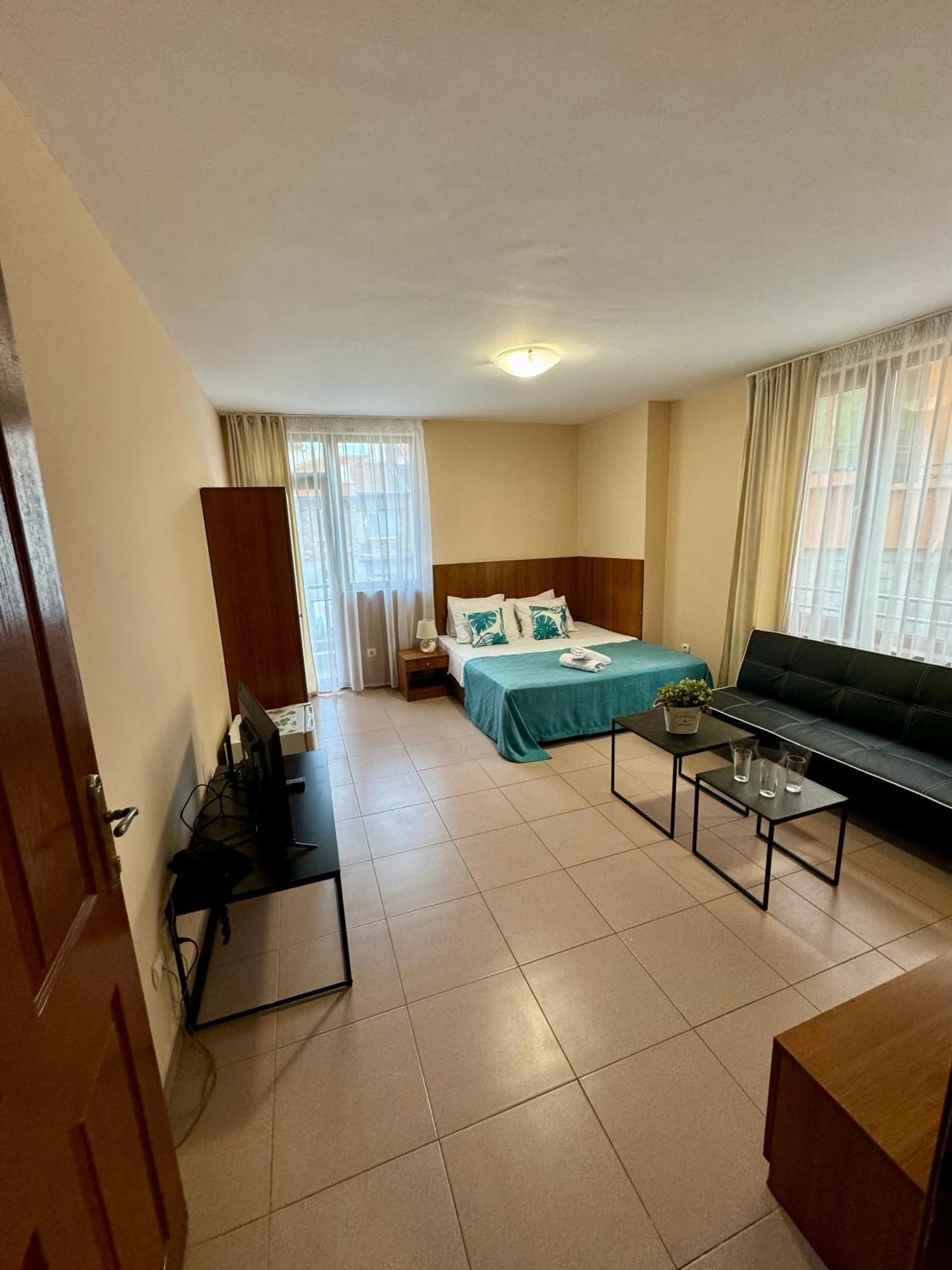 Guest House Family Пловдив Экстерьер фото